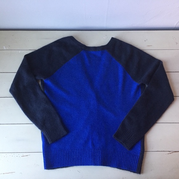 GAP • Navy & Royal Royal Blue Cardigan - Picture 2 of 5
